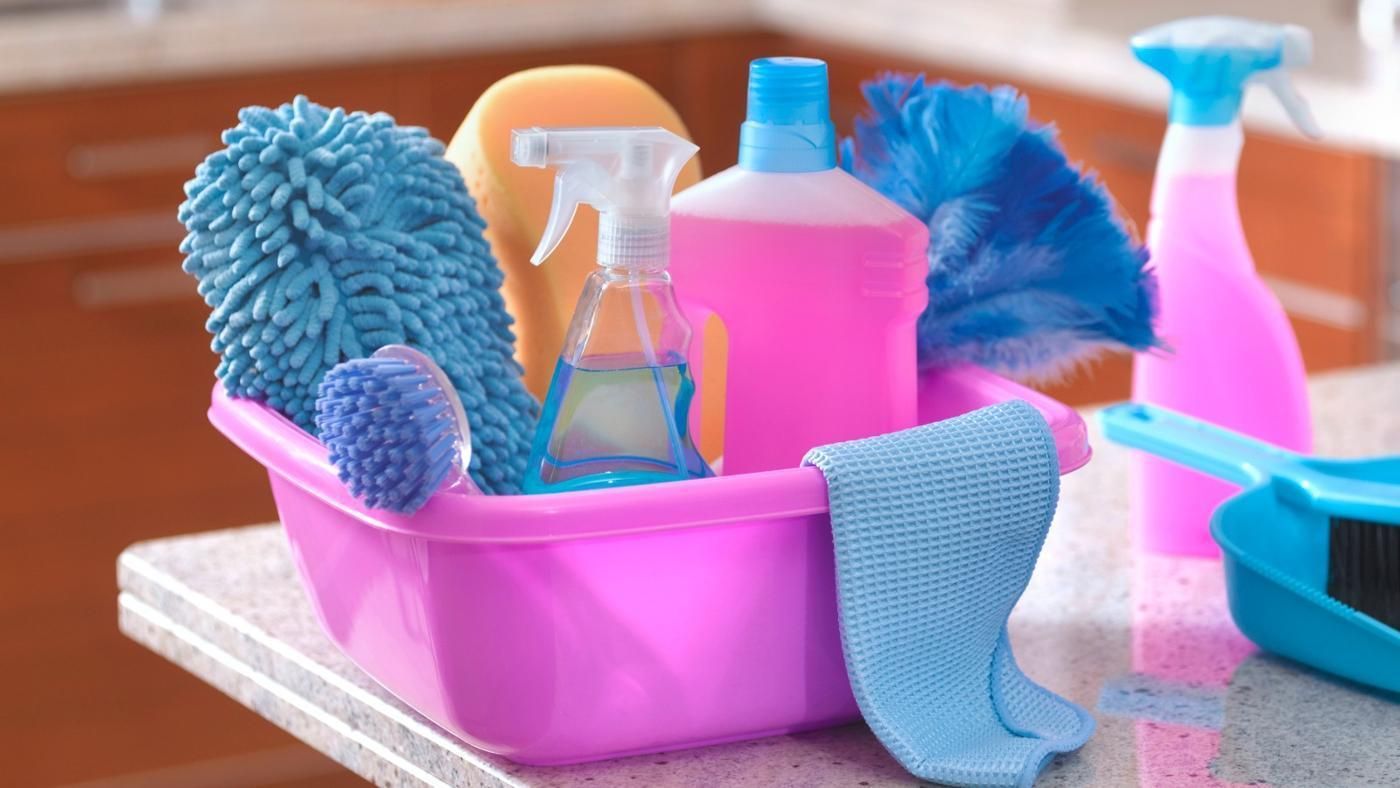 Tools for cleaning your bathtub
