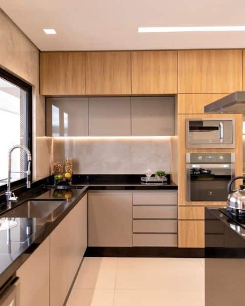 How to clean kitchen cabinets