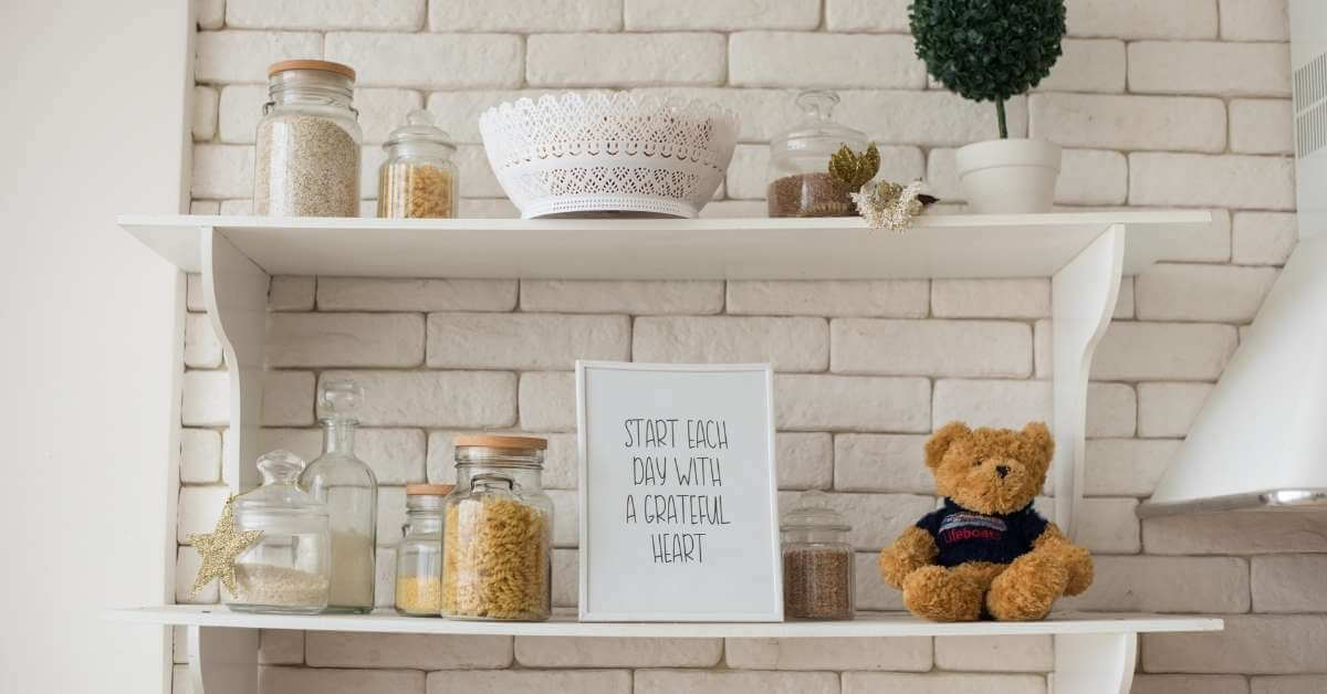 #2 Cute Kitchen Decor: Decorative Kitchen Shelves #2 Cute Kitchen Decor: Decorative Kitchen Shelves
