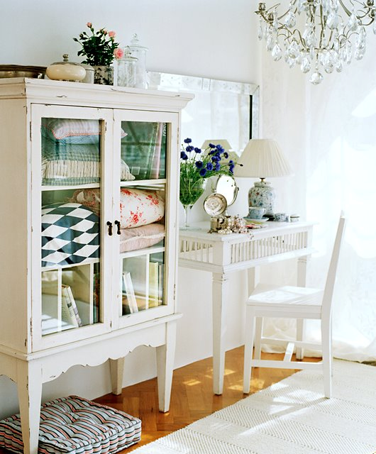 China Cabinet in Bedroom Ideas
