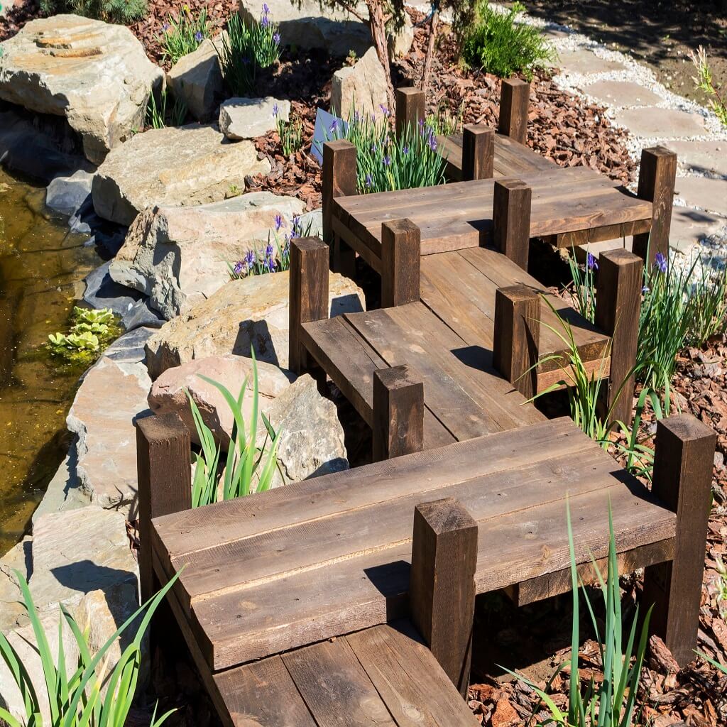 Wooden Front Yard Design Wooden Front Yard Design