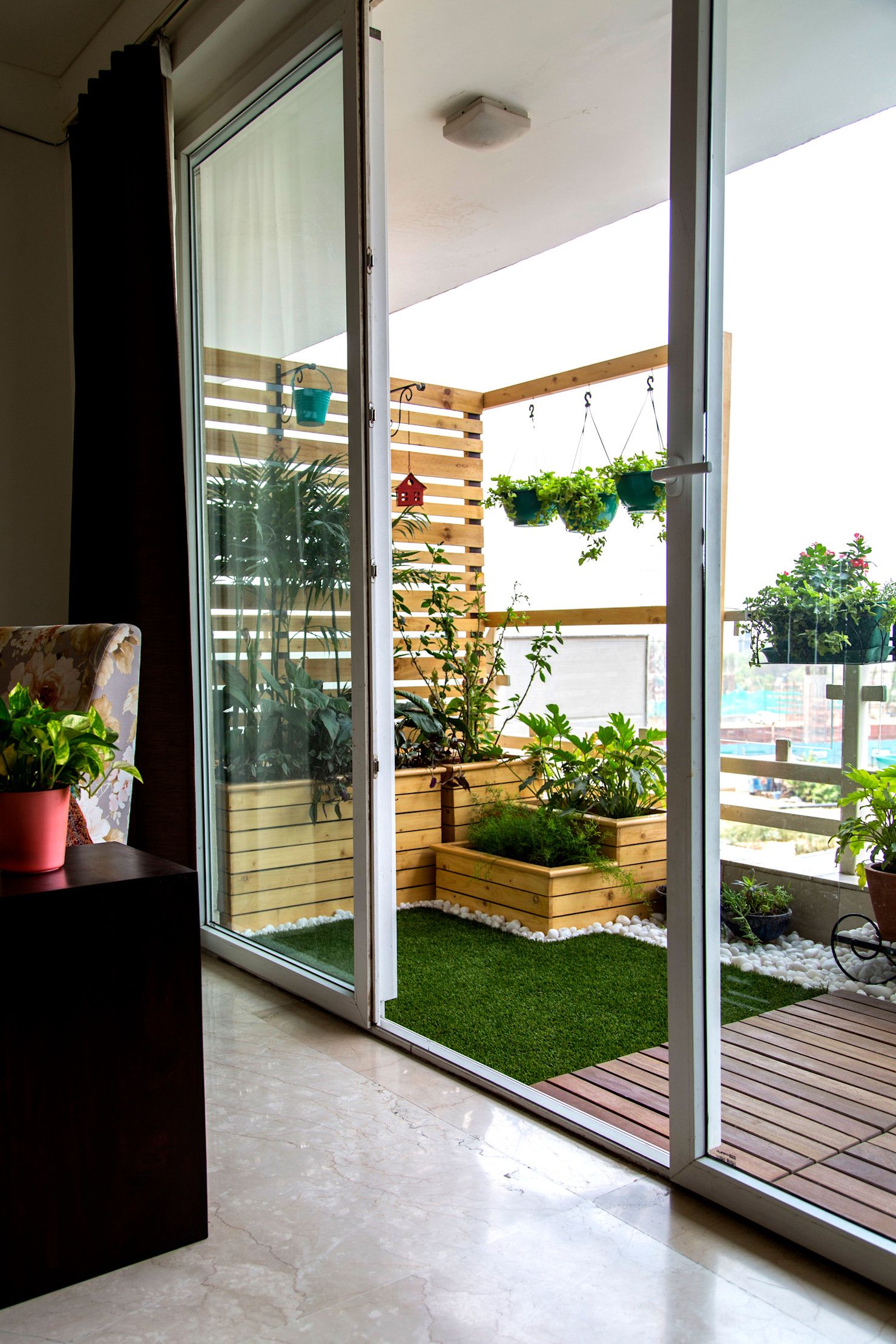 Homeowners Association (HOA) Rules for Balcony Gardening