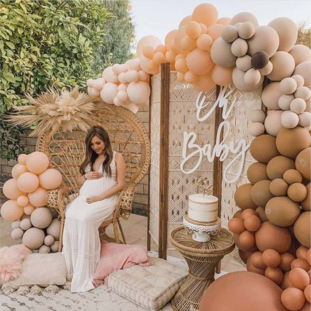 Outdoor baby shower decoration