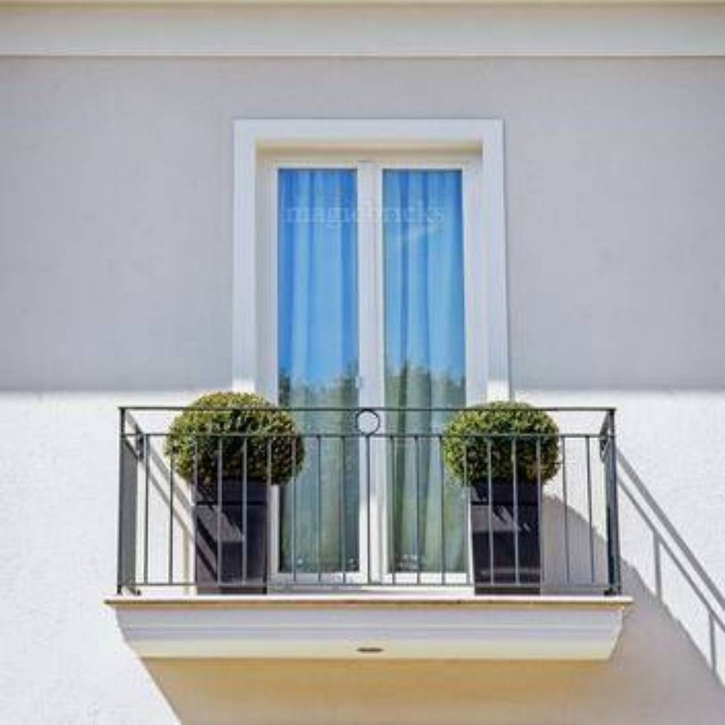 Small Balcony Door Ideas