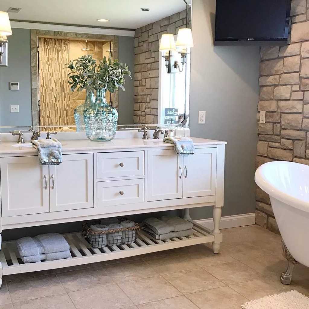 Cottage Vibe White Vanity Bathroom Ideas