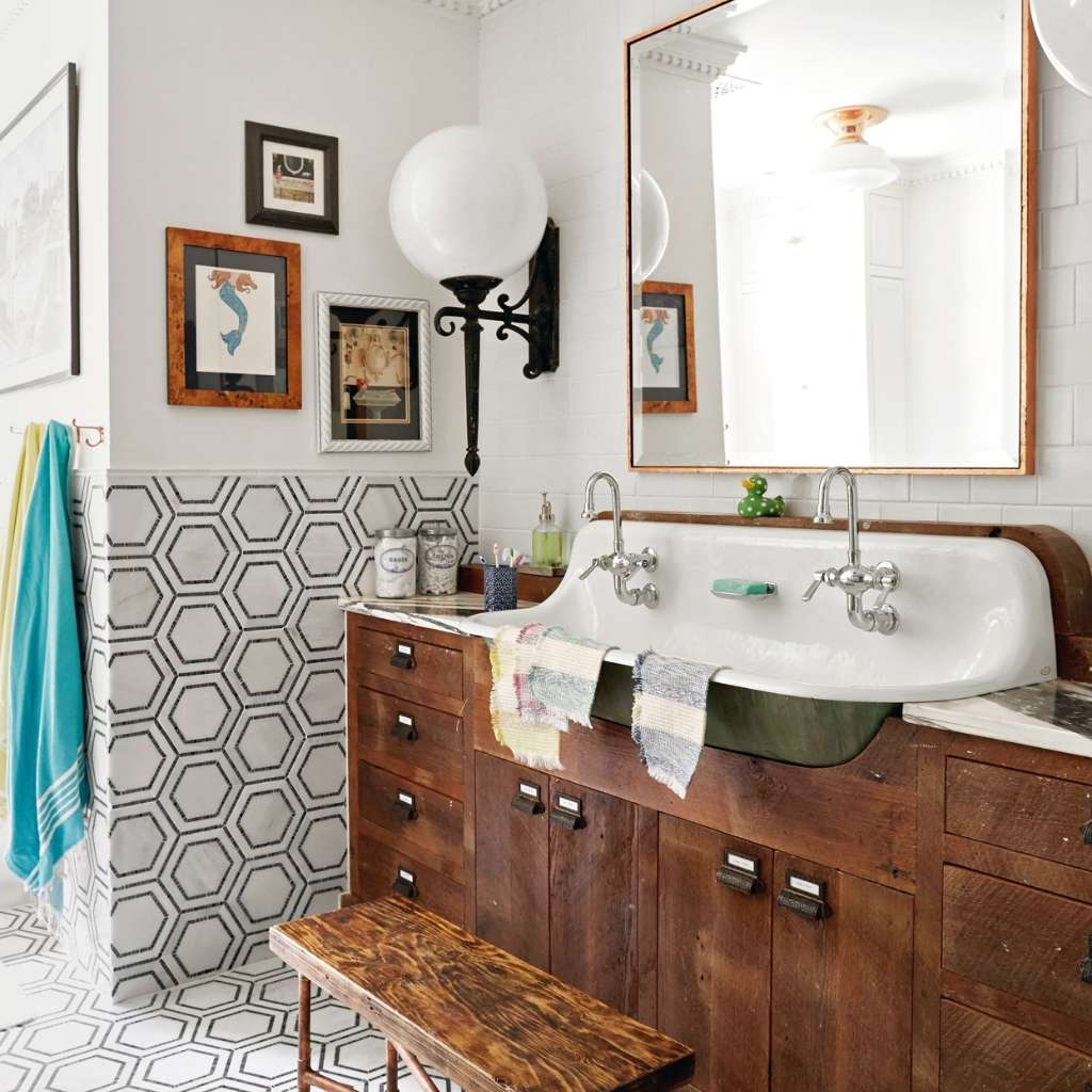 A DIY vanity bathroom using salvaged wood