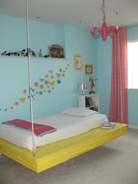 Day Bed Swing In Women’s Bedroom Day Bed Swing In Women’s Bedroom