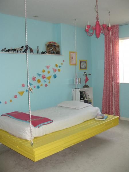 Day Bed Swing In Women’s Bedroom