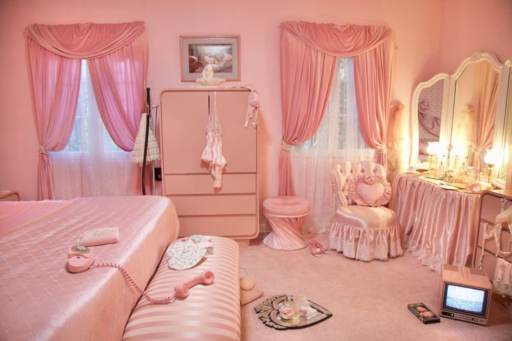 Glamourous Barbie Bedroom Glamourous Barbie Bedroom