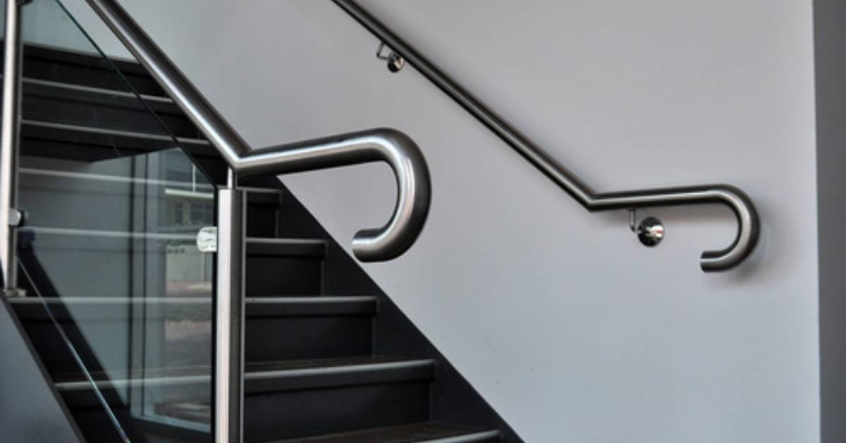 Glass handrail design 