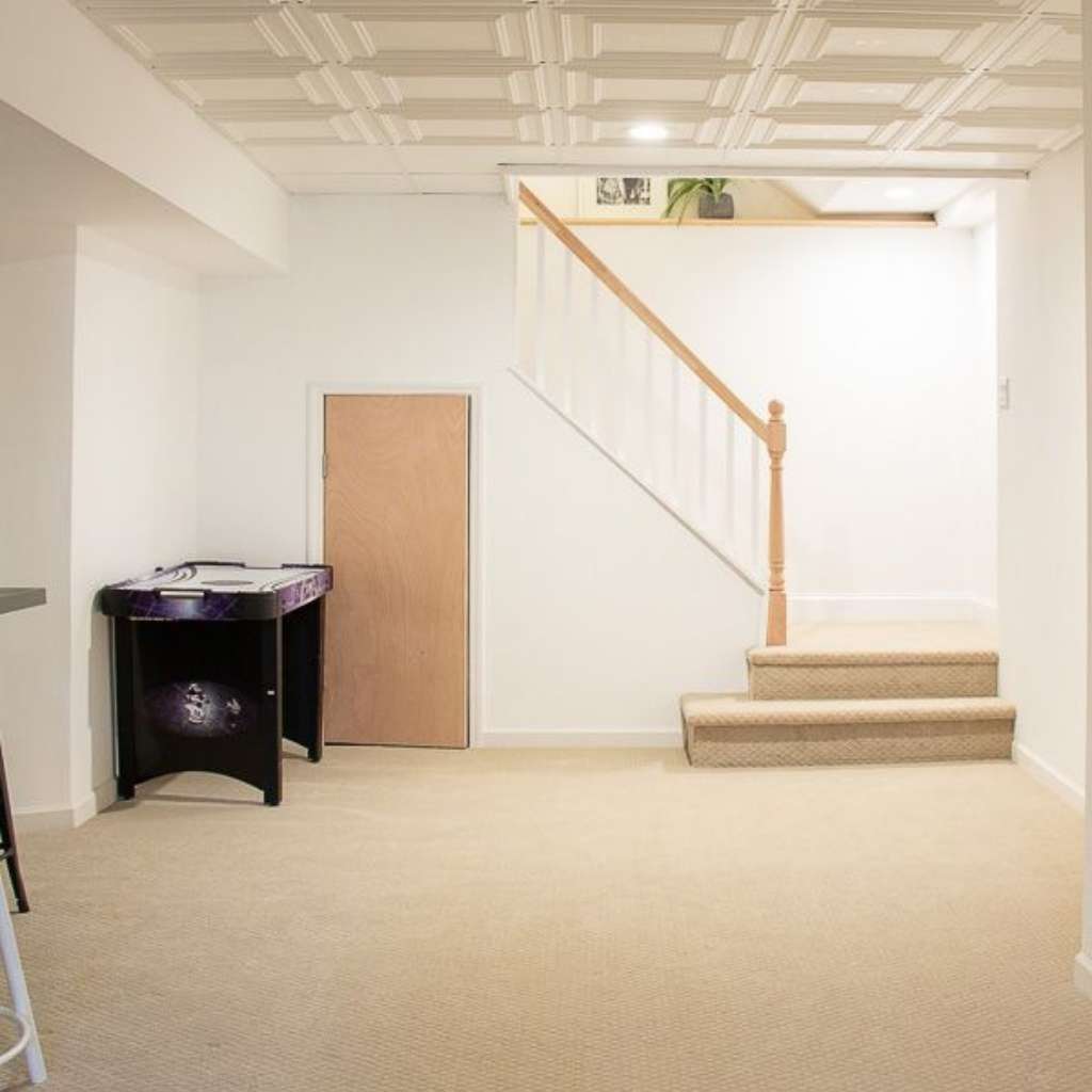Tile ceiling Tile ceiling