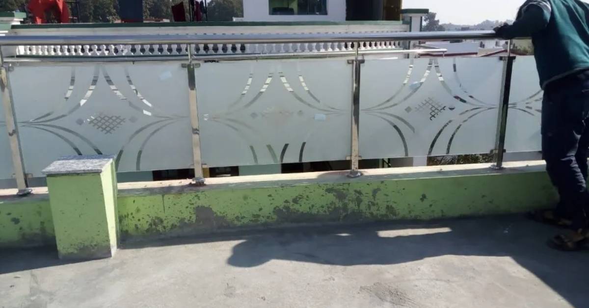 Tuffen glass design for balcony Tuffen glass design for balcony