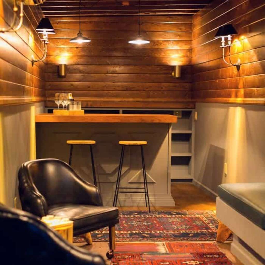 Compact cigar room Compact cigar room