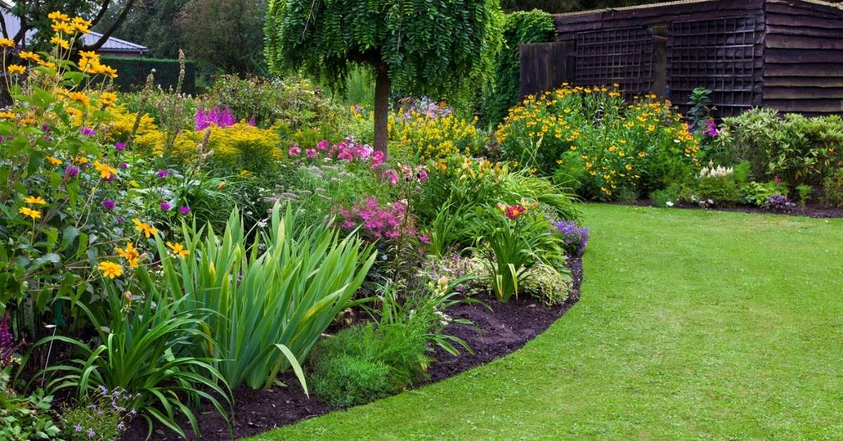 Front Yard Hillside Landscaping Ideas on a Budget Front Yard Hillside Landscaping Ideas on a Budget