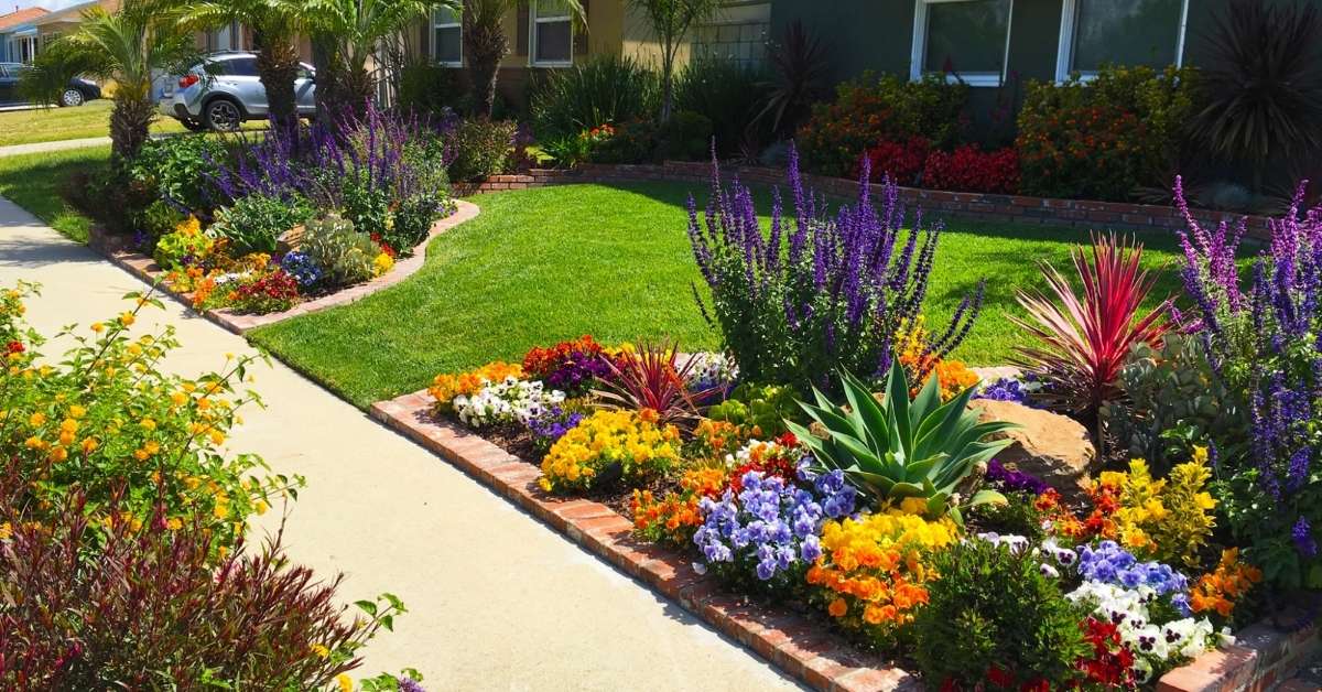 Hillside Landscaping Sloped Front Yard Ideas on a Budget Hillside Landscaping Sloped Front Yard Ideas on a Budget