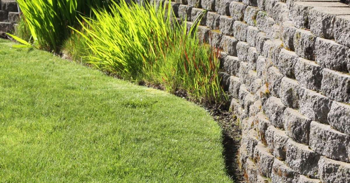 Retaining Wall Sloped Backyard Ideas on a Budget Retaining Wall Sloped Backyard Ideas on a Budget