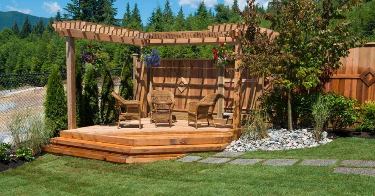 Small Sloped Backyard Deck Ideas Small Sloped Backyard Deck Ideas