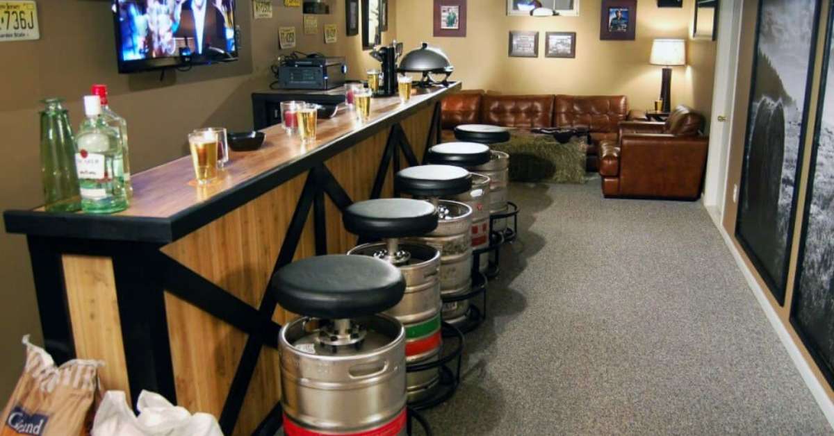 Tiny sports bar Tiny sports bar