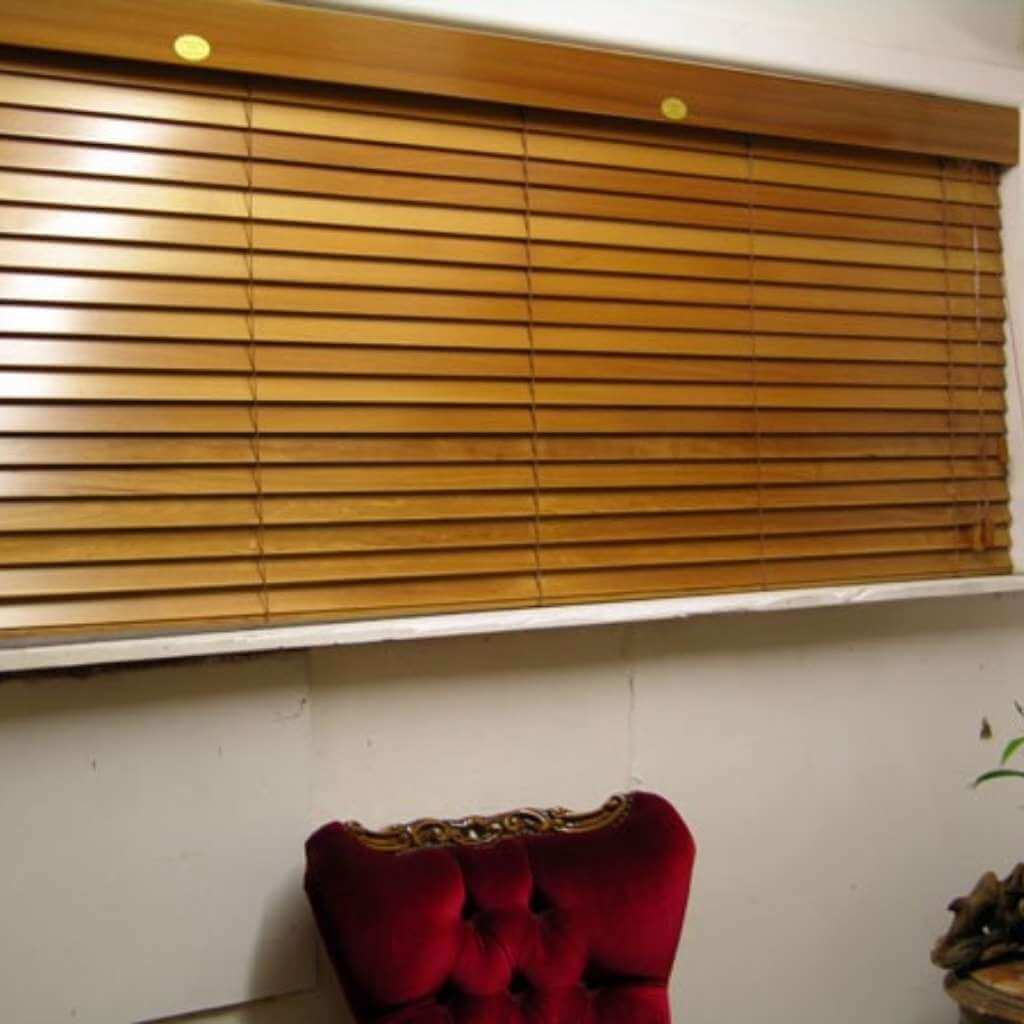 Western red cedar Venetian blind Western red cedar Venetian blind