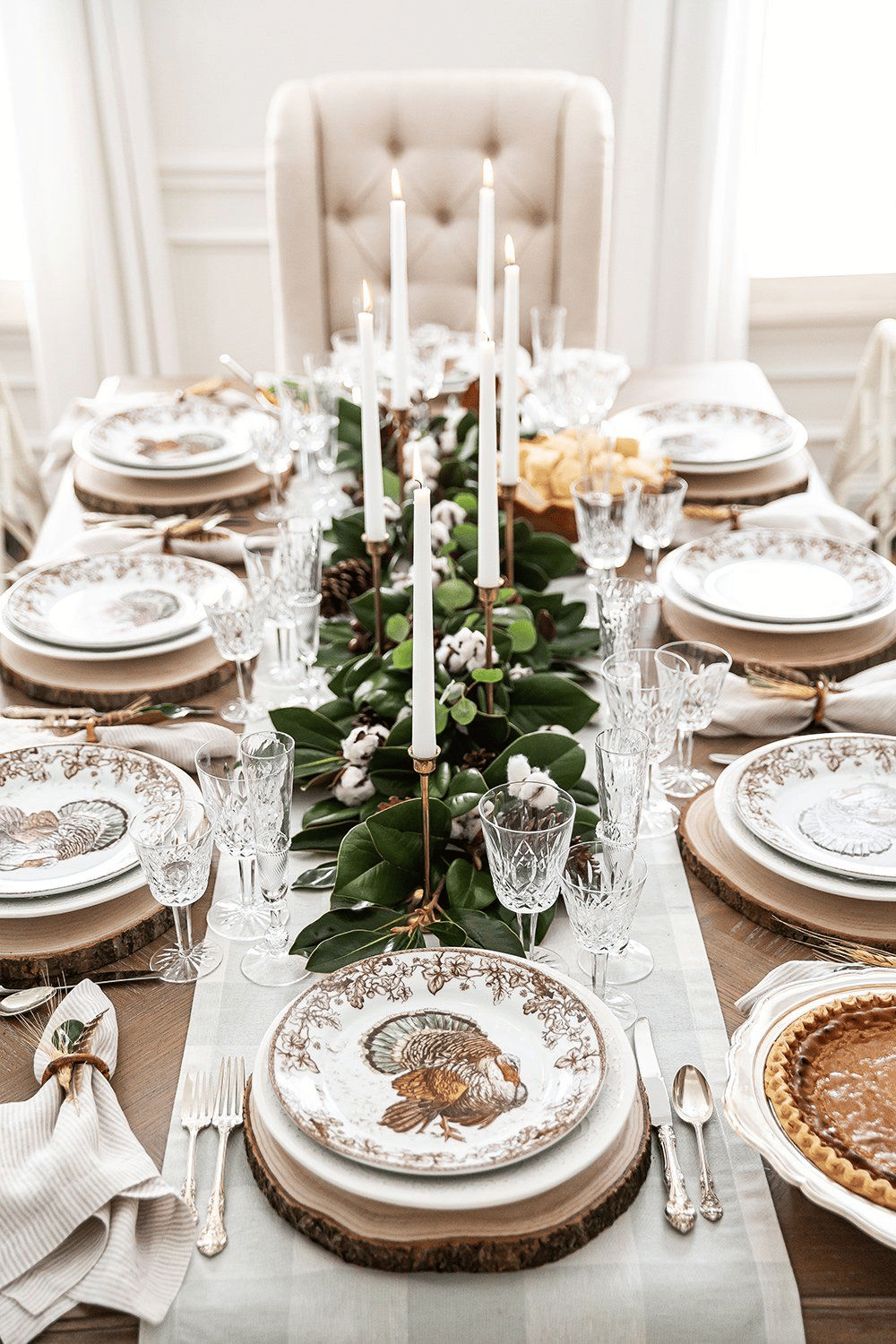 white thanksgiving table