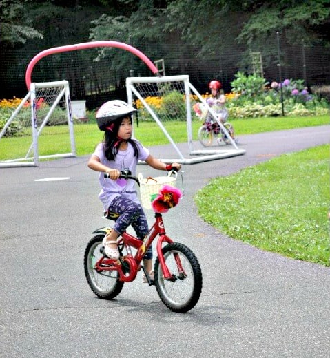 Bike decorating party idea