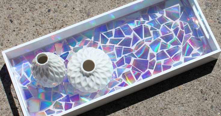Mosaic gloss tray idea using old CDs and DVDs