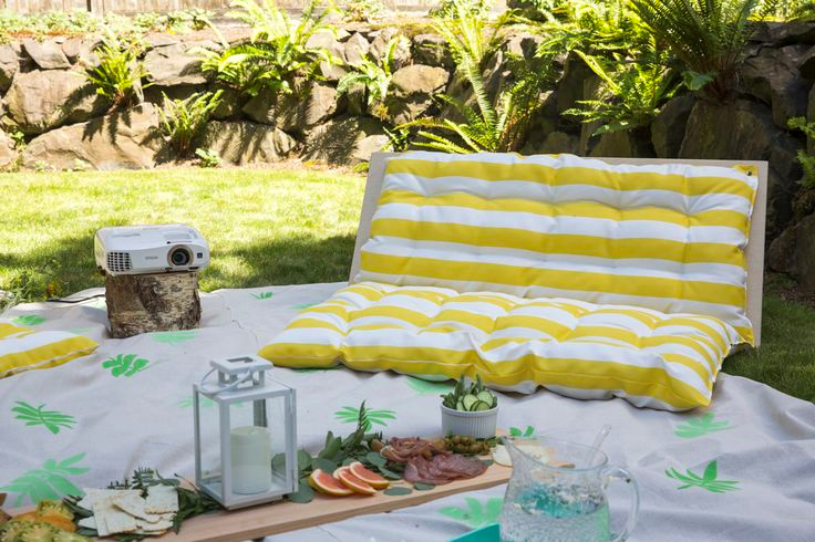 A backyard movie night and an idea for seating 